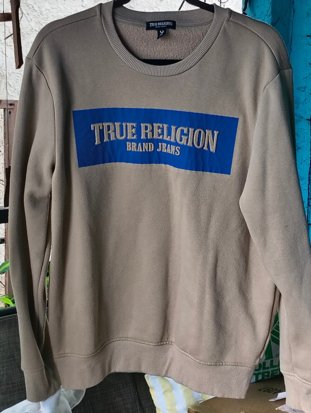 True Religion Beige/ Blue Sweatshirt Mens Medium Pullover